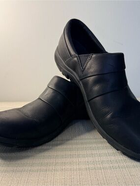 GUC Black Classic Leather Merrell Clogs Slip-On Workwear Gorpcore Women’s US 10